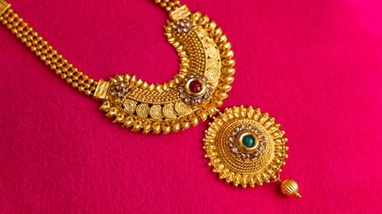 تغيرات أسعار الذهب في بداية تعاملات الأحد 8 مارس داخل الأسواق المحلية